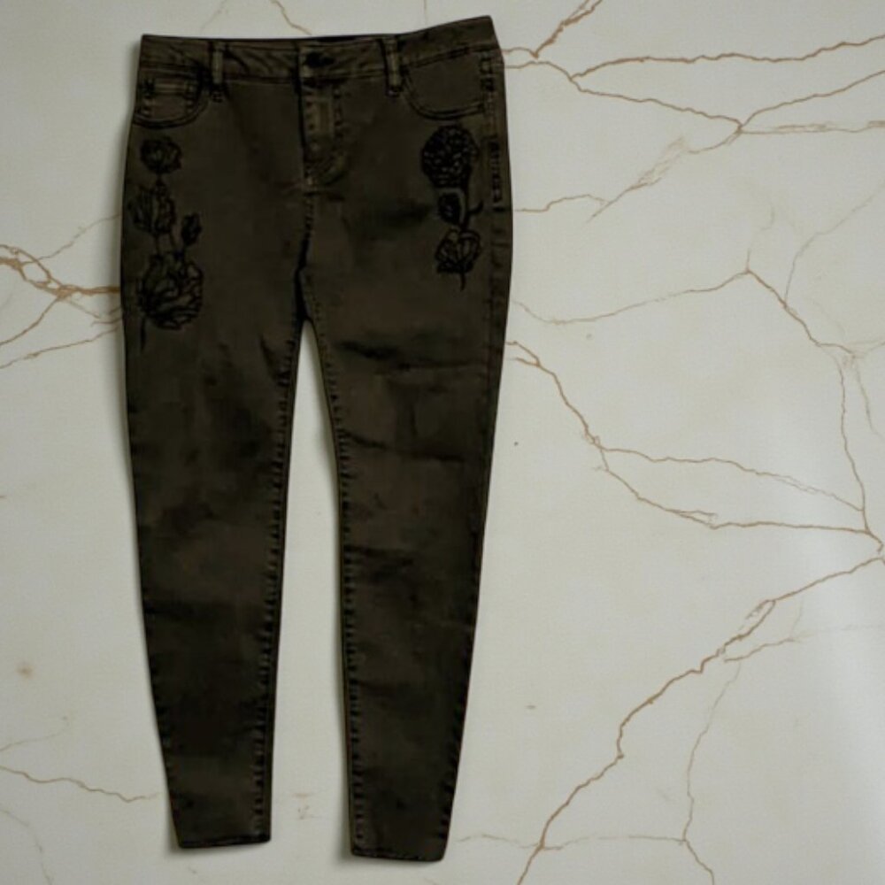 Celebrity Pink Skinny Ankle Flower Jeans